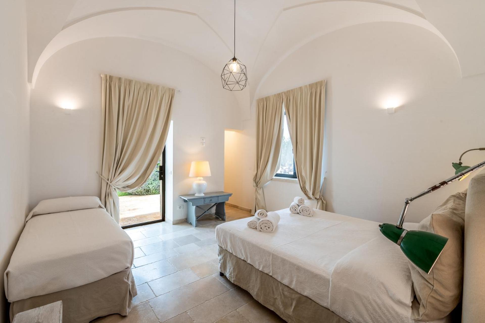 Trulli Di Mezza Villa Cisternino Exterior photo