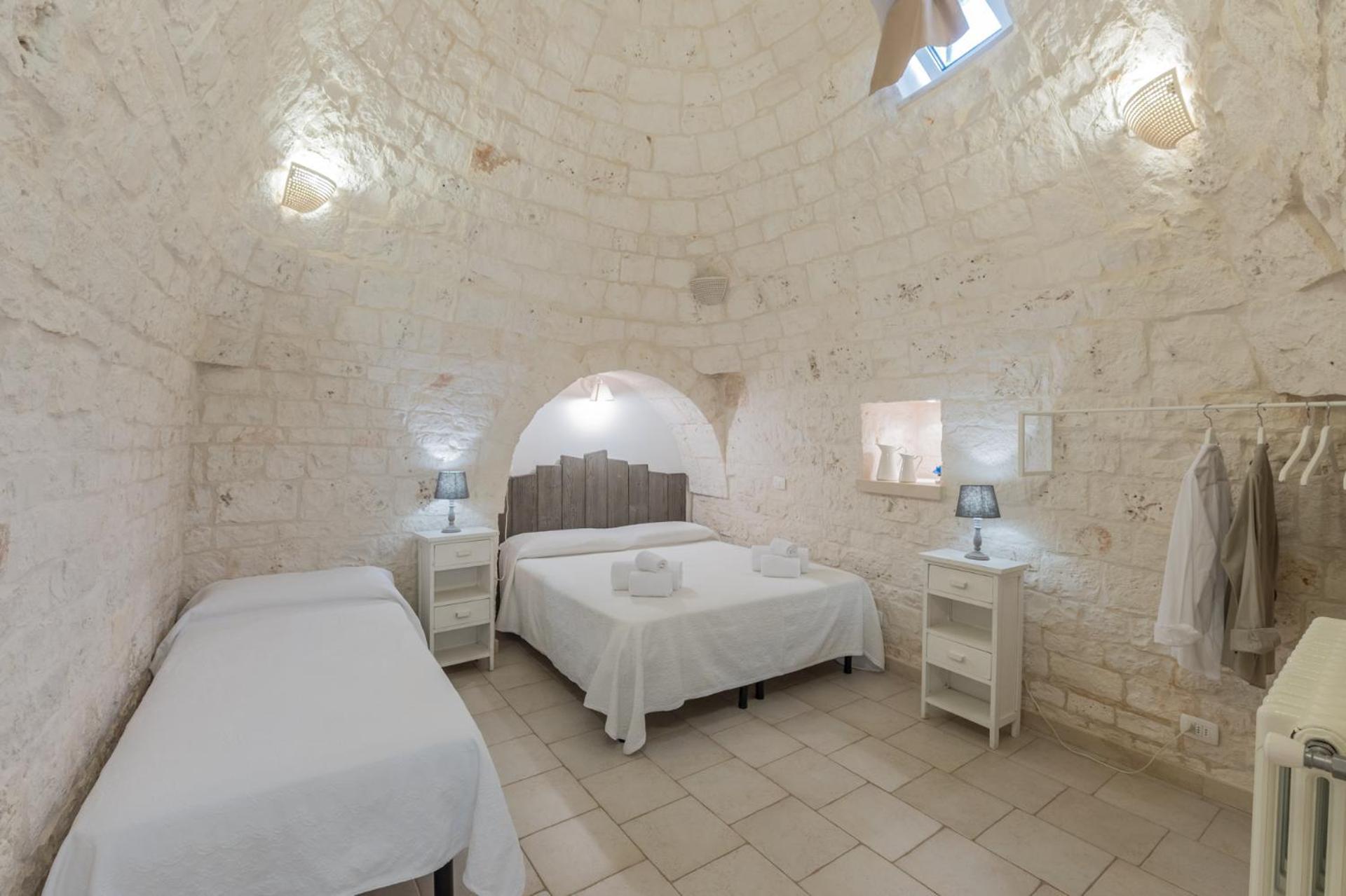 Trulli Di Mezza Villa Cisternino Exterior photo